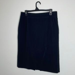 Banana Republic Black Pencil Skirt - Size 10 Stretch